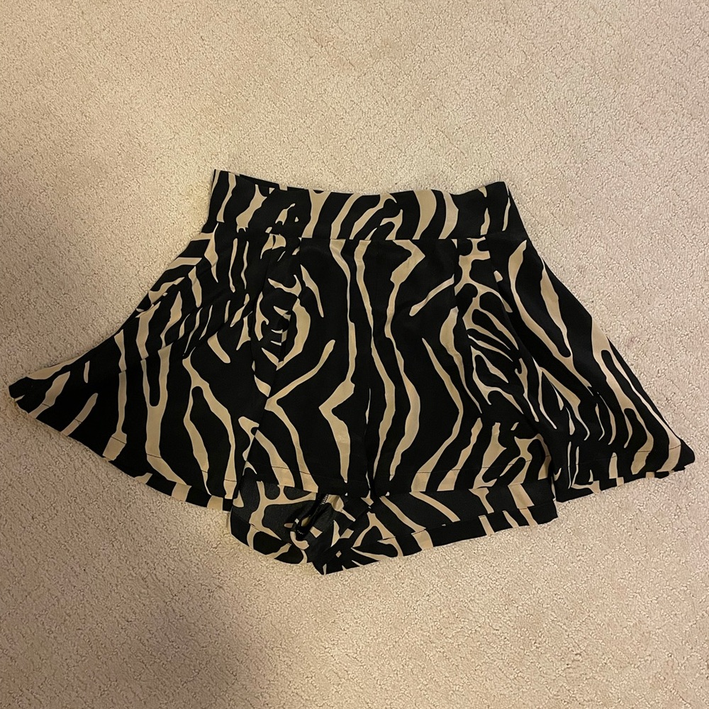 Bec and Bridge Wild and Free Shorts size 2